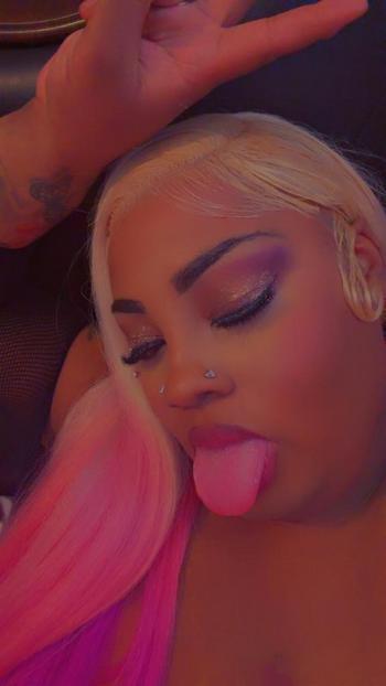 Strawberry poundcake, 23  female escort, Shreveport