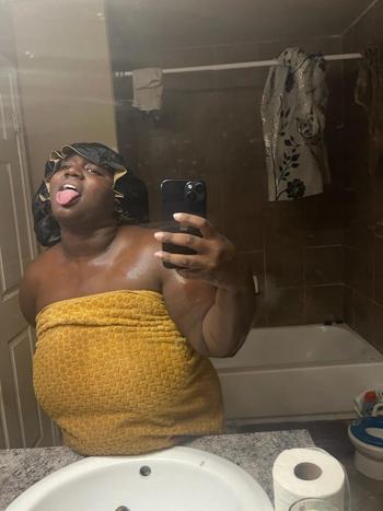 Dezzy, 26  female escort, Shreveport