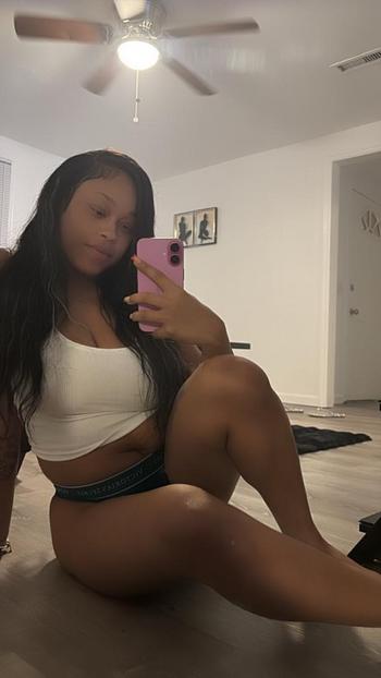 Cream, 26  female escort, Shreveport